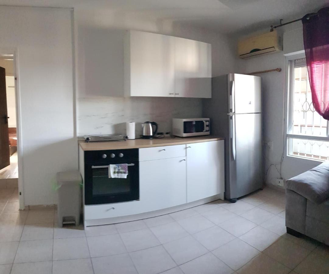 Cozy Flat With Parking Well-Placed Near Tlv Airport Apartamento Lod Exterior foto