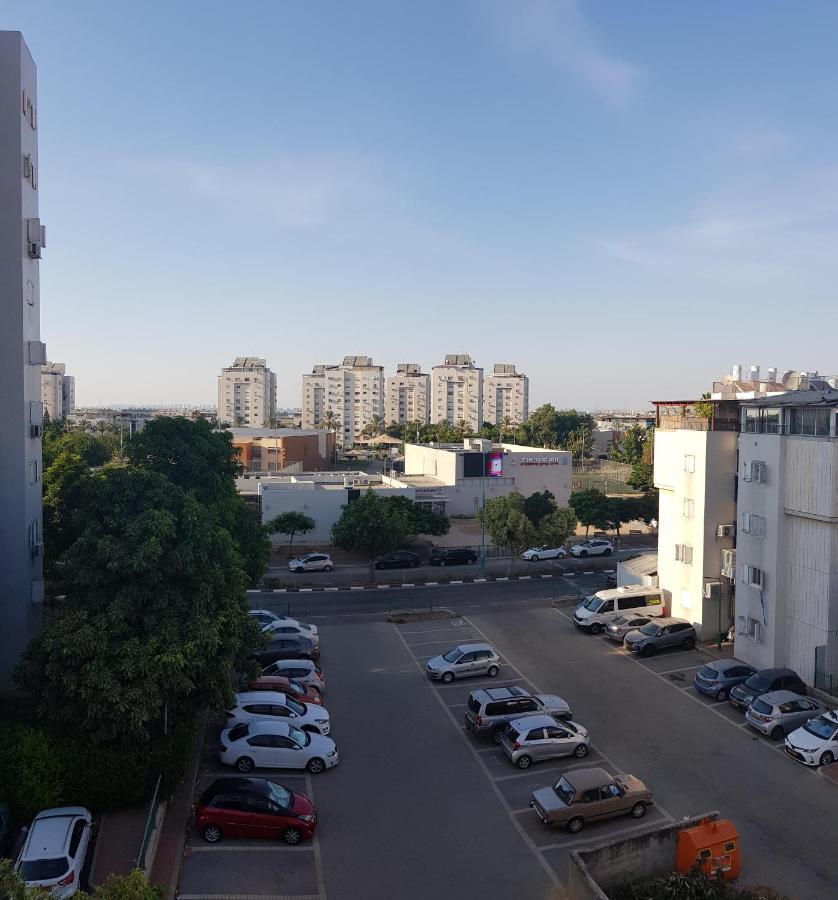 Cozy Flat With Parking Well-Placed Near Tlv Airport Apartamento Lod Exterior foto