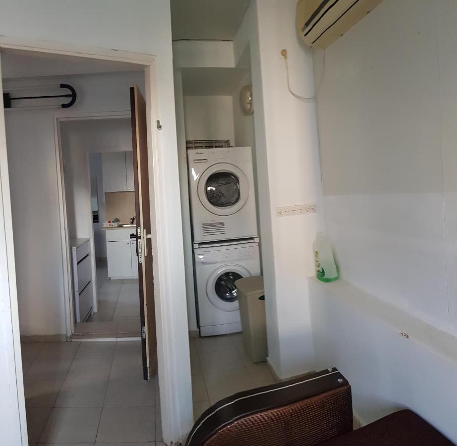 Cozy Flat With Parking Well-Placed Near Tlv Airport Apartamento Lod Exterior foto